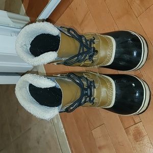 Boys winter boots
